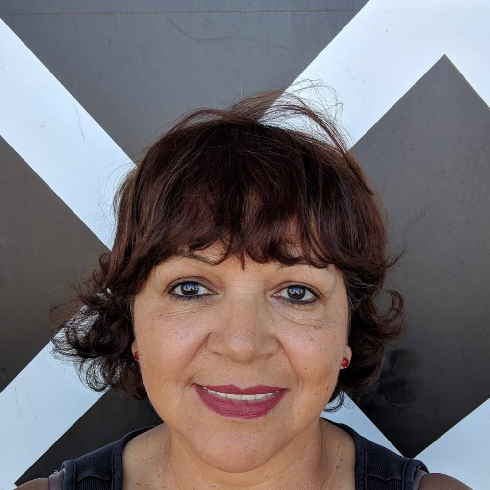 Meet your Posher, Mayi